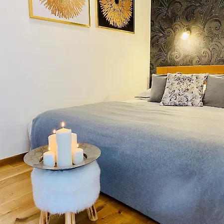 Boutique Apartment *